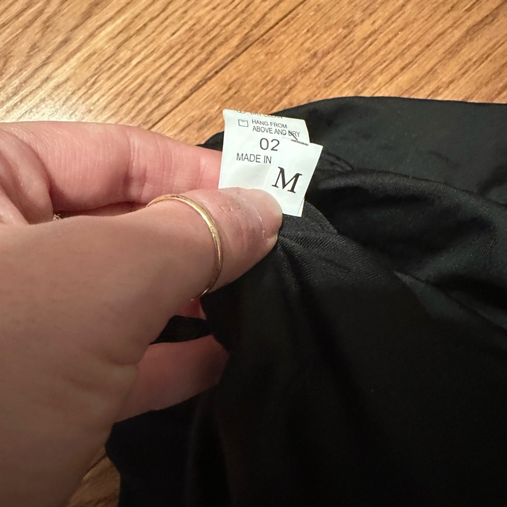 Black Ruched Two-Piece Set - Picture 3 of 4